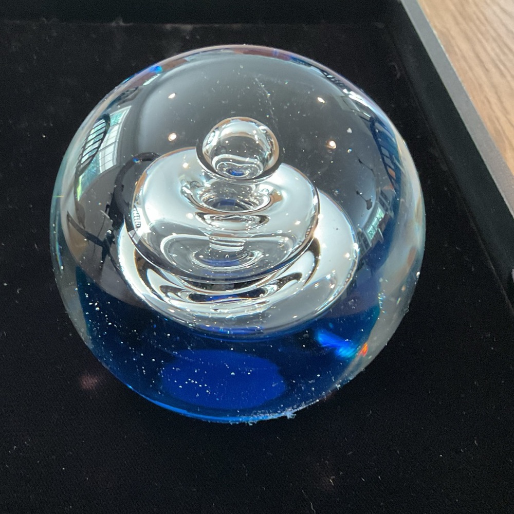 Art Glass PAPER WEIGHT Suspended Controlled Bubbles Blue Art Deco MCM 3.5